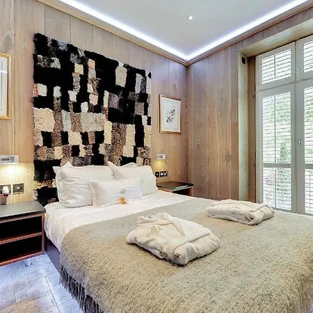Mala Anglia Deluxe & Bed & Breakfast *
