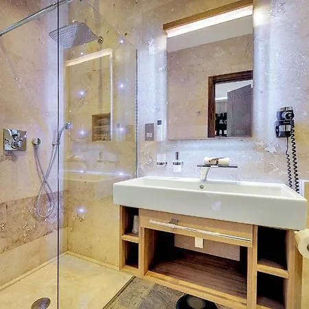 Mala Anglia Deluxe & Bed & Breakfast Sopot