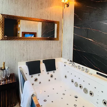 Bed & Breakfast Mala Anglia Deluxe & 4*