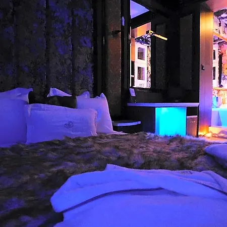 Mala Anglia Deluxe & 4* Sopot