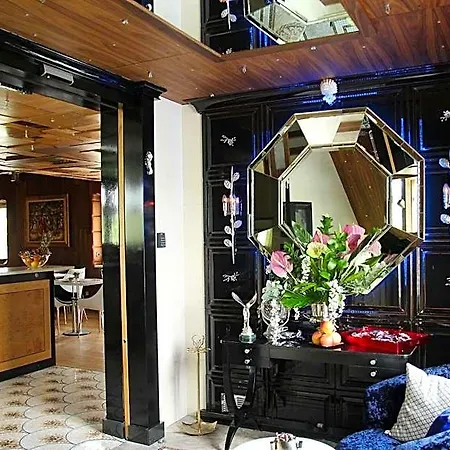 Mala Anglia Deluxe & 4* Sopot