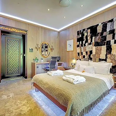 Mala Anglia Deluxe & 4* Sopot