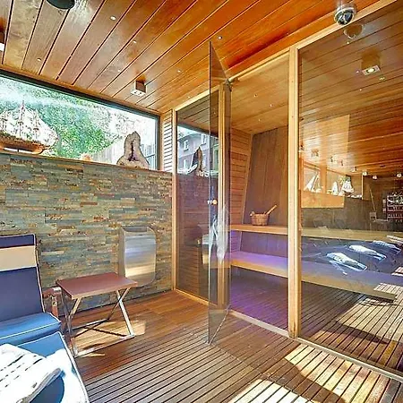 Oda ve Kahvaltı Mala Anglia Deluxe & Sopot